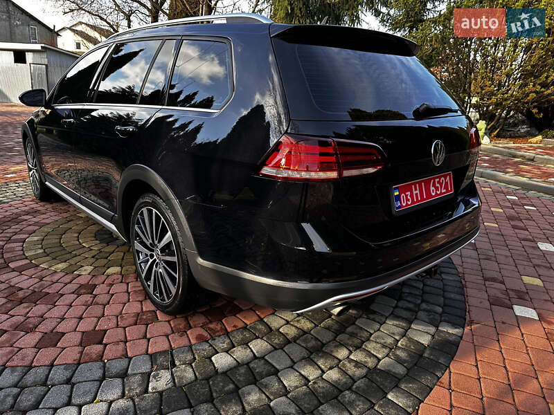 Универсал Volkswagen Golf Alltrack 2019 в Хусте