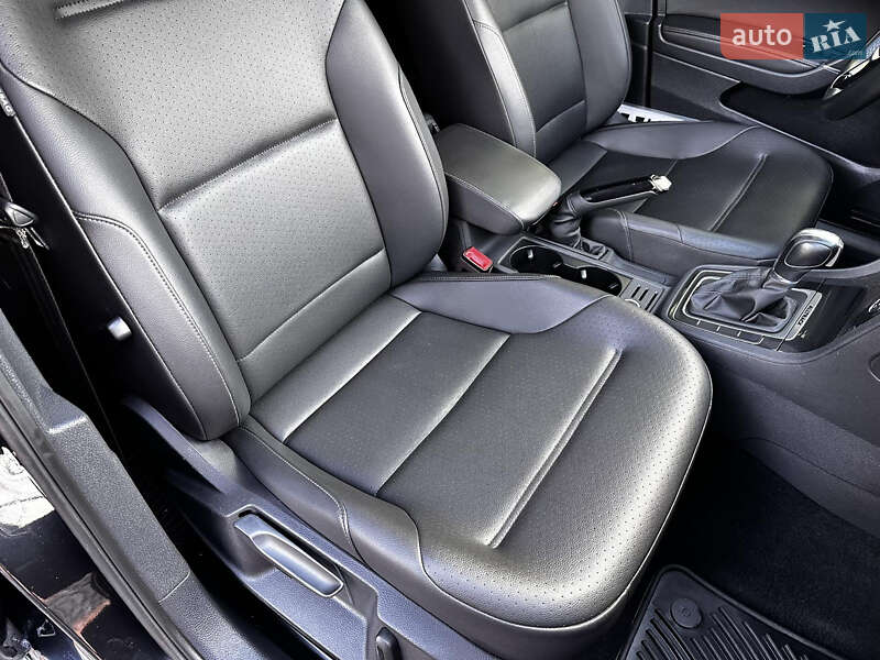 Универсал Volkswagen Golf Alltrack 2019 в Хусте