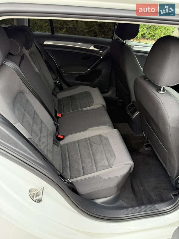 Универсал Volkswagen Golf Alltrack 2020 в Луцке фото 24 Универсал Volkswagen Golf Alltrack 2020 в Луцке