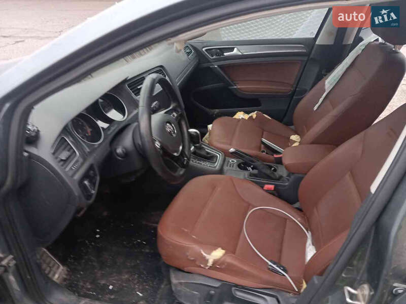 Универсал Volkswagen Golf Alltrack 2017 в Полтаве