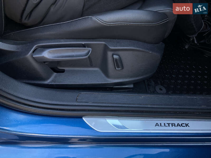 Универсал Volkswagen Golf Alltrack 2017 в Ровно