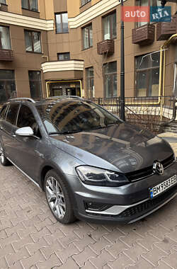 Универсал Volkswagen Golf Alltrack 2017 в Киеве