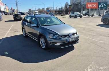 Универсал Volkswagen Golf Alltrack 2016 в Днепре