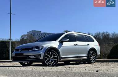 Універсал Volkswagen Golf Alltrack 2016 в Дніпрі