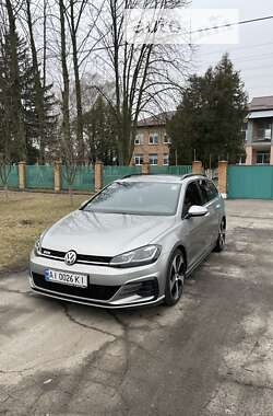 Универсал Volkswagen Golf GTD 2017 в Киеве