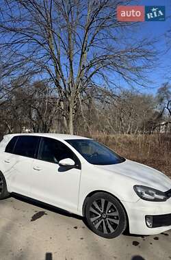 Хэтчбек Volkswagen Golf GTD 2011 в 