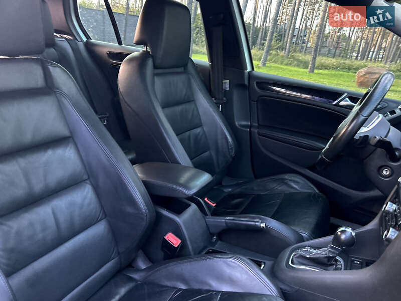 Хэтчбек Volkswagen Golf GTD 2011 в Житомире