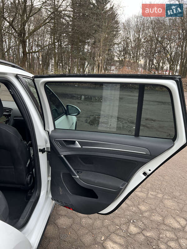 Универсал Volkswagen Golf GTD 2017 в Львове фото 27 Универсал Volkswagen Golf GTD 2017 в Львове