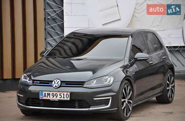 Хетчбек Volkswagen Golf GTE 2015 в Житомирі