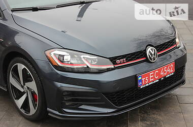 Хэтчбек Volkswagen Golf GTI 2018 в 