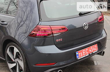 Хэтчбек Volkswagen Golf GTI 2018 в 