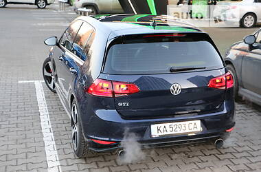 Хетчбек Volkswagen Golf GTI 2015 в Києві