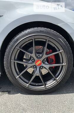 Хэтчбек Volkswagen Golf GTI 2017 в 