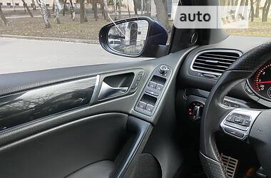 Хетчбек Volkswagen Golf GTI 2011 в 