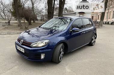 Хетчбек Volkswagen Golf GTI 2011 в 