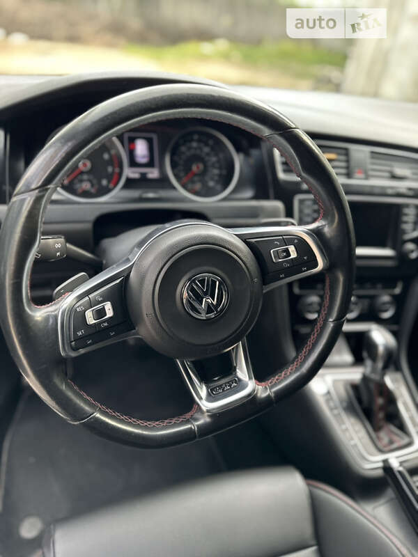 Хэтчбек Volkswagen Golf GTI 2014 в Кременчуге