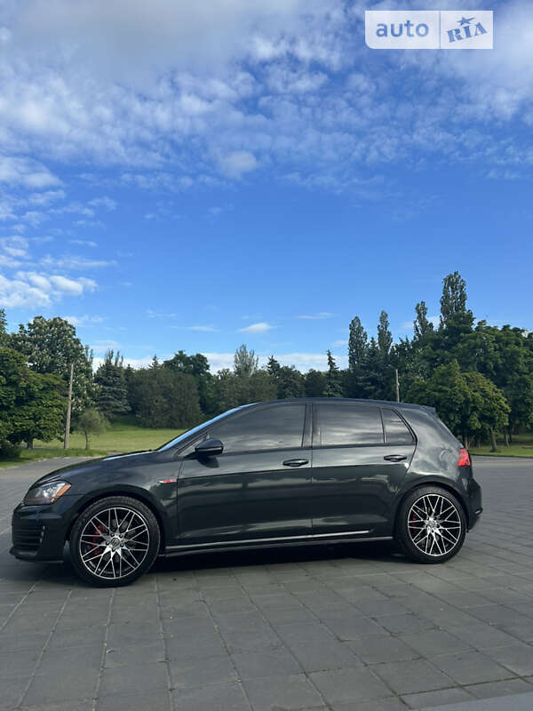 Хэтчбек Volkswagen Golf GTI 2014 в Кременчуге