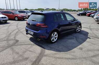 Хетчбек Volkswagen Golf GTI 2019 в 