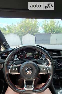 Хэтчбек Volkswagen Golf GTI 2016 в Сумах
