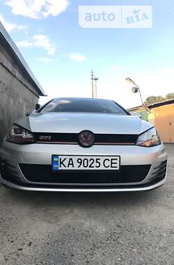 Хетчбек Volkswagen Golf GTI 2014 в Києві