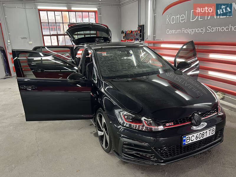 Хетчбек Volkswagen Golf GTI 2020 в Львові