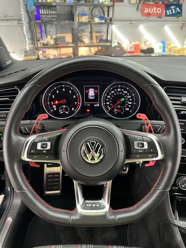 Хетчбек Volkswagen Golf GTI 2020 в Львові