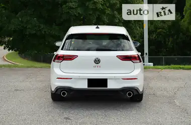 Volkswagen Golf GTI 2023
