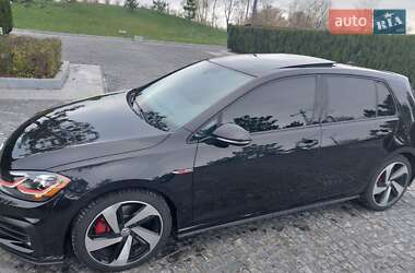 Хэтчбек Volkswagen Golf GTI 2020 в 