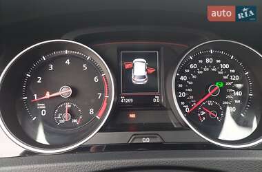 Хэтчбек Volkswagen Golf GTI 2020 в 