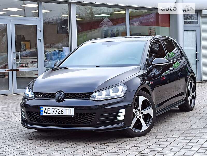 Хэтчбек Volkswagen Golf GTI 2014 в Днепре