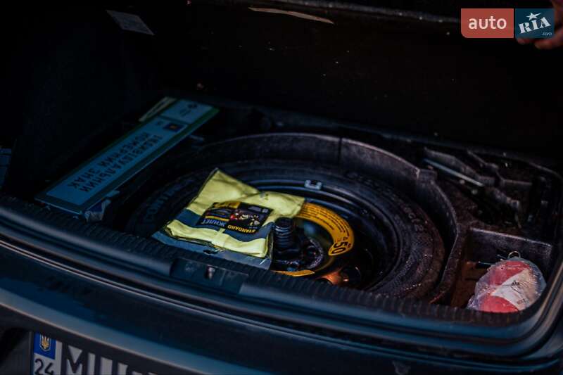 Хетчбек Volkswagen Golf GTI 2012 в Черкасах фото 32 Хетчбек Volkswagen Golf GTI 2012 в Черкасах