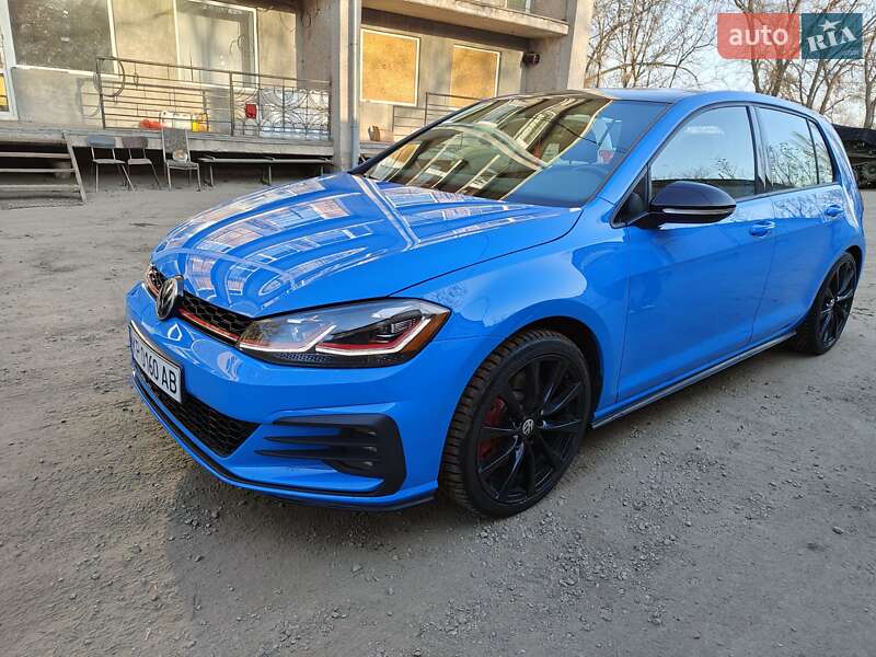 Хетчбек Volkswagen Golf GTI 2020 в Запоріжжі