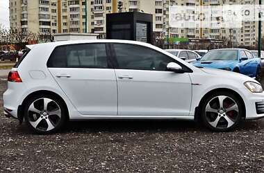 Хэтчбек Volkswagen Golf GTI 2015 в Киеве