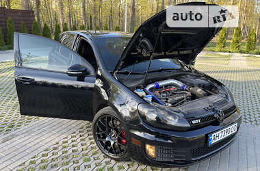 Хэтчбек Volkswagen Golf GTI 2012 в Киеве