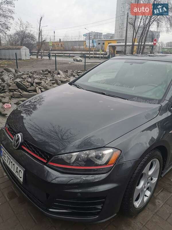 Хэтчбек Volkswagen Golf GTI 2015 в Днепре фото 8 Хэтчбек Volkswagen Golf GTI 2015 в Днепре
