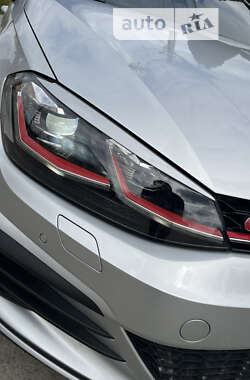 Хэтчбек Volkswagen Golf GTI 2014 в Киеве