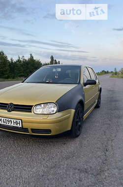 Хетчбек Volkswagen Golf GTI 2000 в Бердичеві