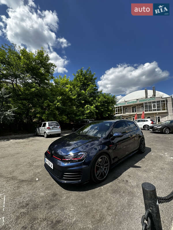 Хэтчбек Volkswagen Golf GTI 2016 в Одессе