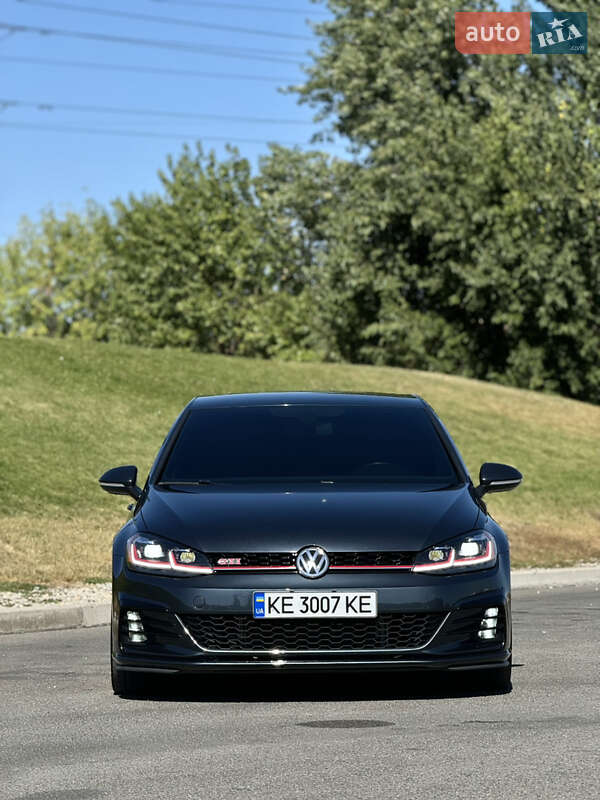 Хэтчбек Volkswagen Golf GTI 2019 в Днепре