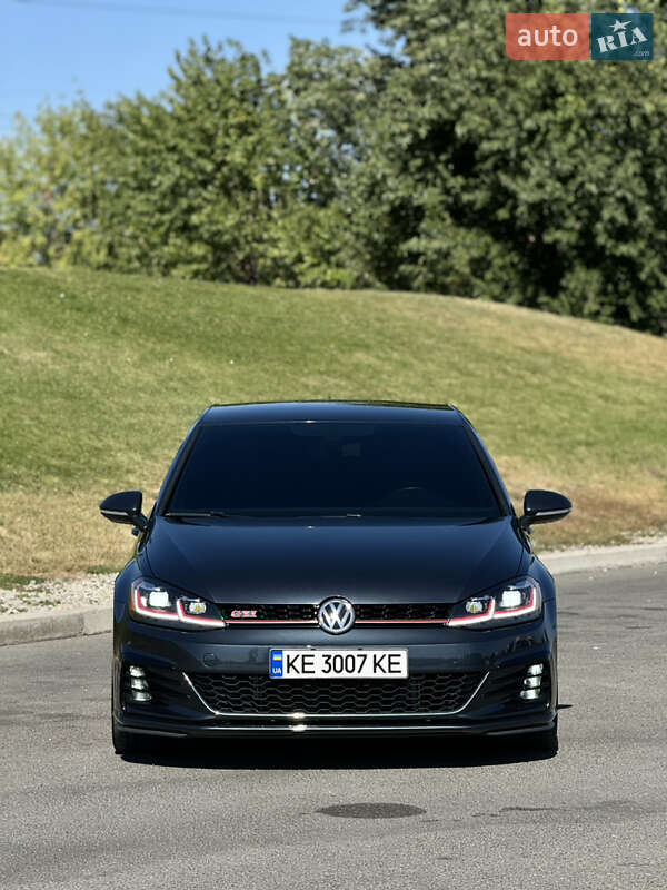 Хэтчбек Volkswagen Golf GTI 2019 в Днепре
