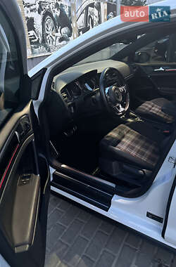 Хэтчбек Volkswagen Golf GTI 2014 в 