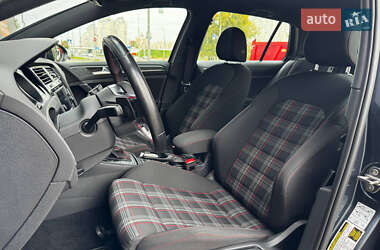 Хетчбек Volkswagen Golf GTI 2018 в 