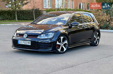 Хетчбек Volkswagen Golf GTI 2014 в Києві