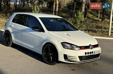 Хетчбек Volkswagen Golf GTI 2015 в Києві