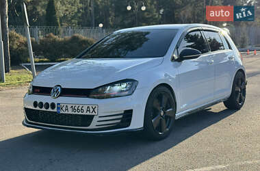 Хетчбек Volkswagen Golf GTI 2015 в Києві