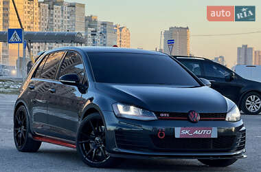 Хетчбек Volkswagen Golf GTI 2016 в Києві