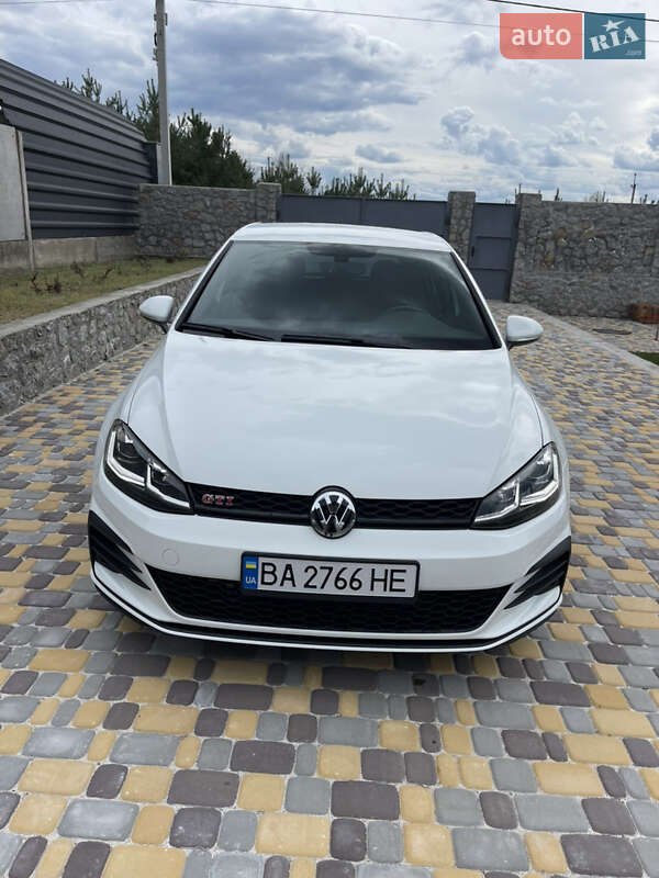 Хетчбек Volkswagen Golf GTI 2020 в Кропивницькому