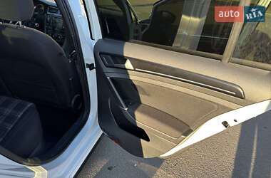 Хэтчбек Volkswagen Golf GTI 2015 в 