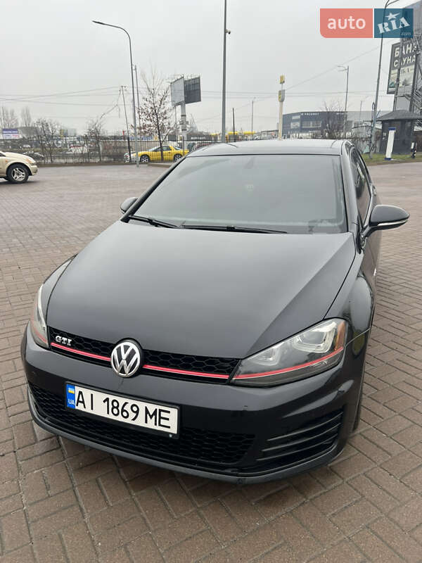 Хетчбек Volkswagen Golf GTI 2014 в Києві