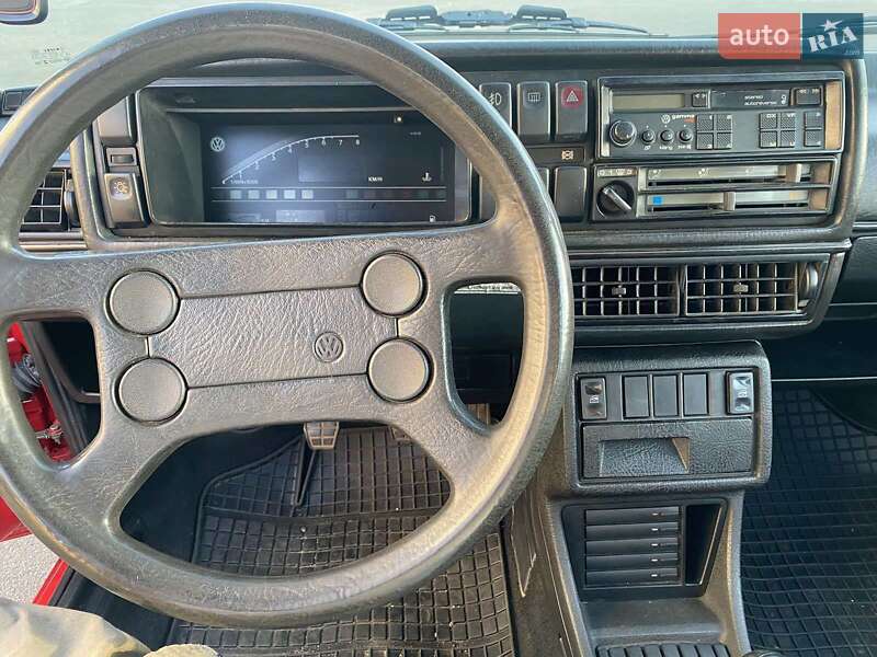 Хэтчбек Volkswagen Golf GTI 1988 в Киеве